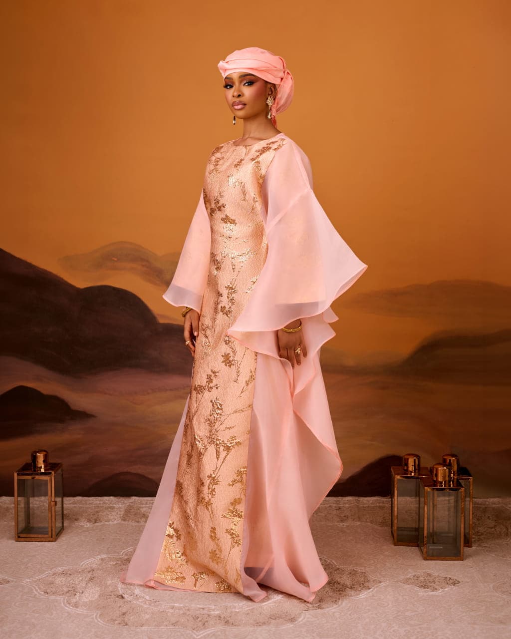 Farah Brocade Set in Peach Rose Gold, Peach Rose Gold, angle 2