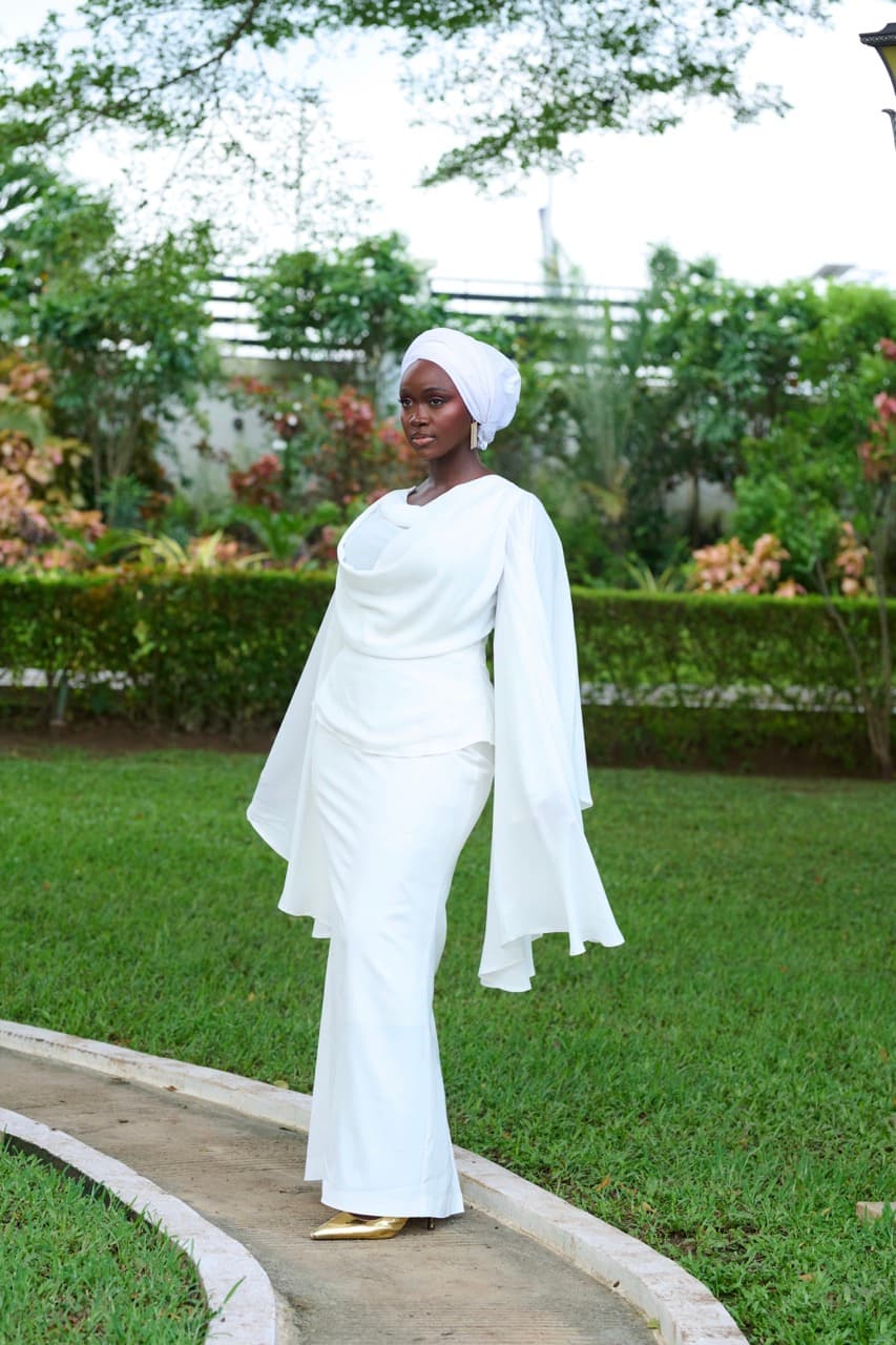Haiti set, White, angle 2