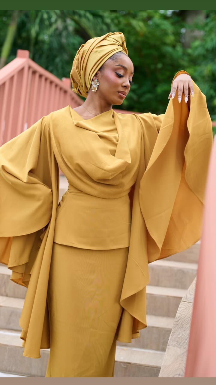 The Haiti set, Mustard Yellow, angle 4