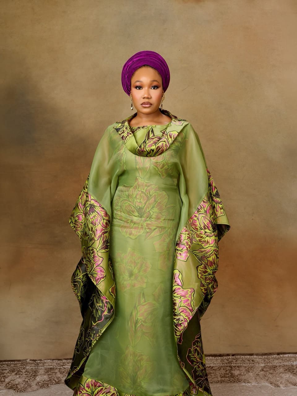 The Saana Didi Brocade Set, Olive/Magenta, angle 5